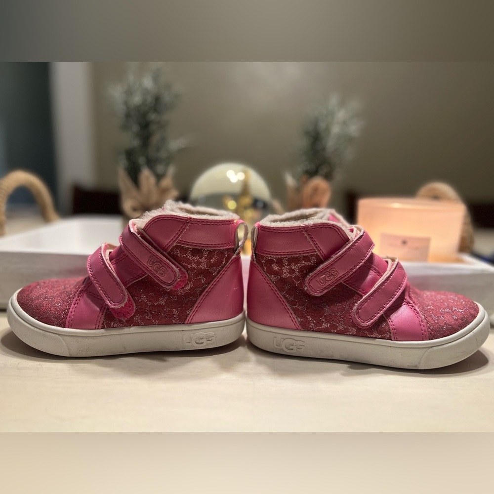 Ugg pink toddler sneakers used normal wear.
